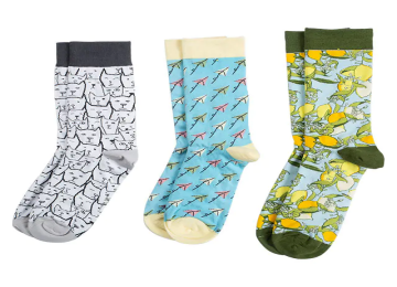 What are the advantages of socks with Y-shaped heel wrap design?